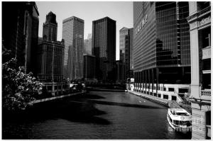 Kayaks on the Chicago River - Black - Featured